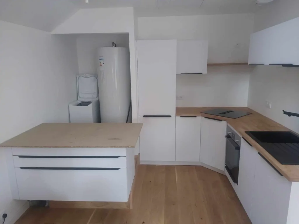 Aménagement intérieur LLM Menuiserie, à Loire-Authion